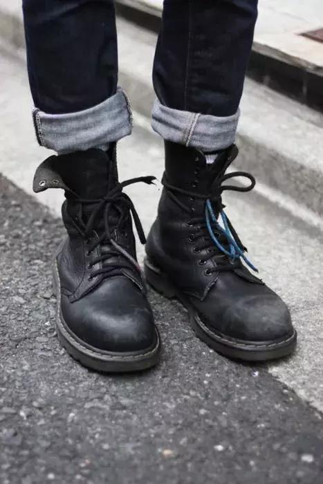 你愿意花3000买一双帆布鞋吗,你愿意花几千块买鞋吗