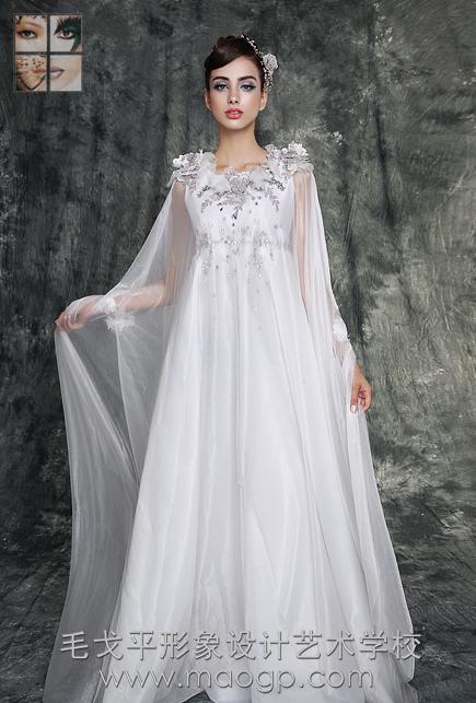 化妆学校安排的就业好吗,化妆学校会有什么坑