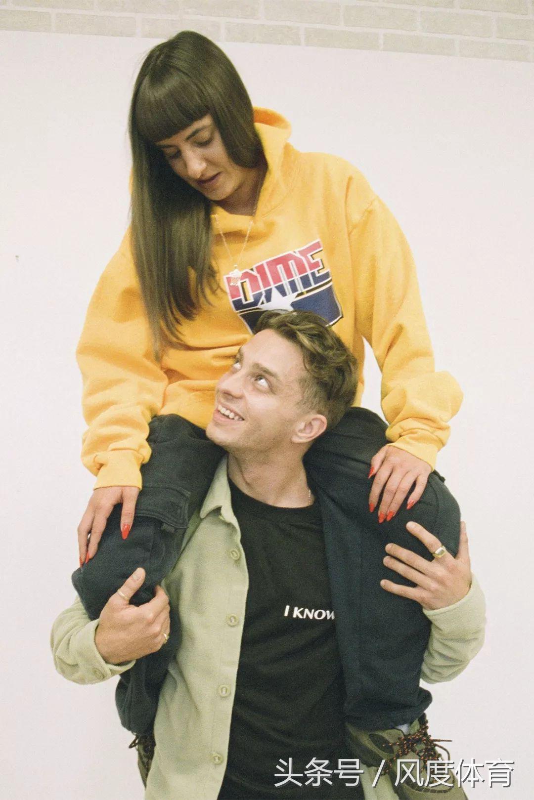 2019秋冬款运动休闲 (今年最流行的秋冬季运动套装)