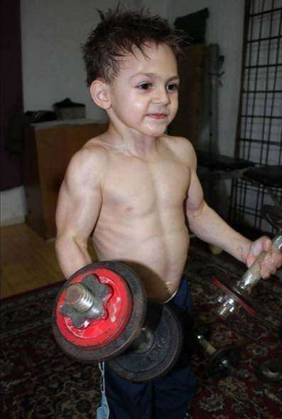 盘点那些满级小孩练出来的肌肉,最小的小男孩练肌肉