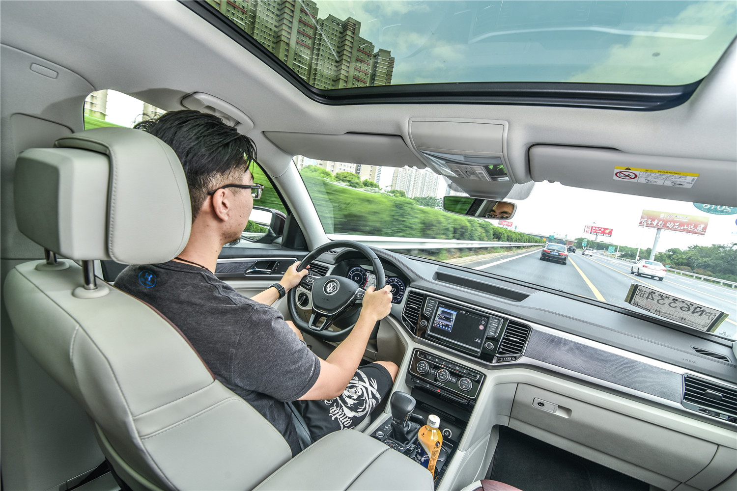 途昂为什么容易翻车,大街上的途昂为什么都开得快