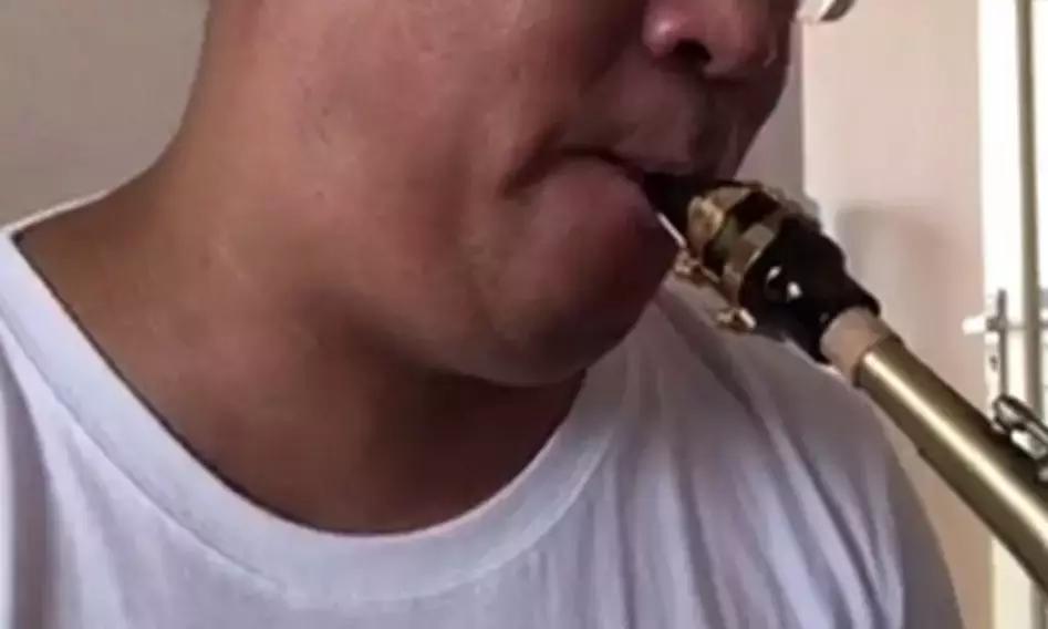 正确的萨克斯音准,萨克斯正确的口型