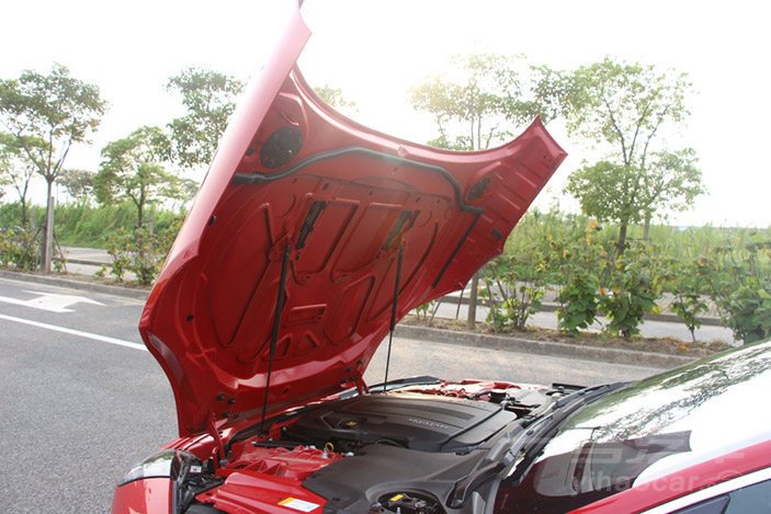 赛道测试捷豹f-type2.0t,新一代捷豹f-type试驾