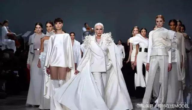 名模卡门的年轻到老的照片,超模卡门年轻到年老的照片