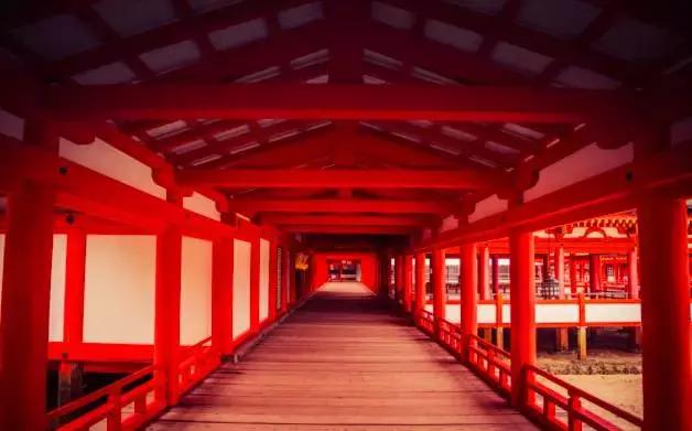 再提起广岛，脑海中不再是那首老歌或是那部黑白的法国电影