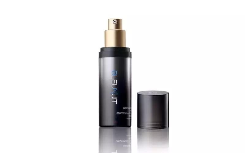 方脸女生如何靠化妆提升高级感,圆方脸女生怎么化妆