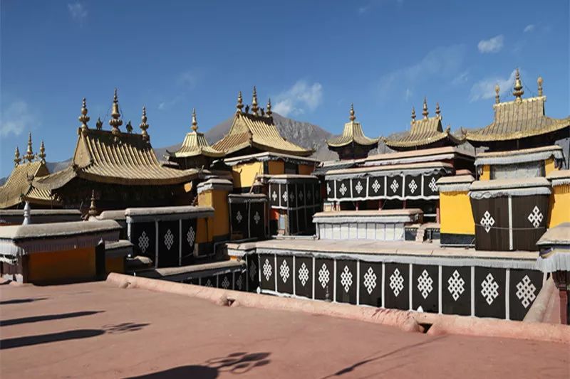 拉萨的布达拉宫到底藏了什么秘密,西藏布达拉宫能看到前世今生