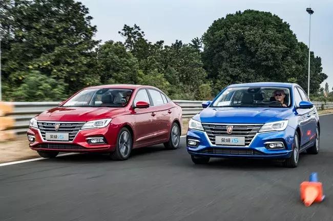 荣威全新i5驾驶体验,荣威i5旅行版ev试驾视频