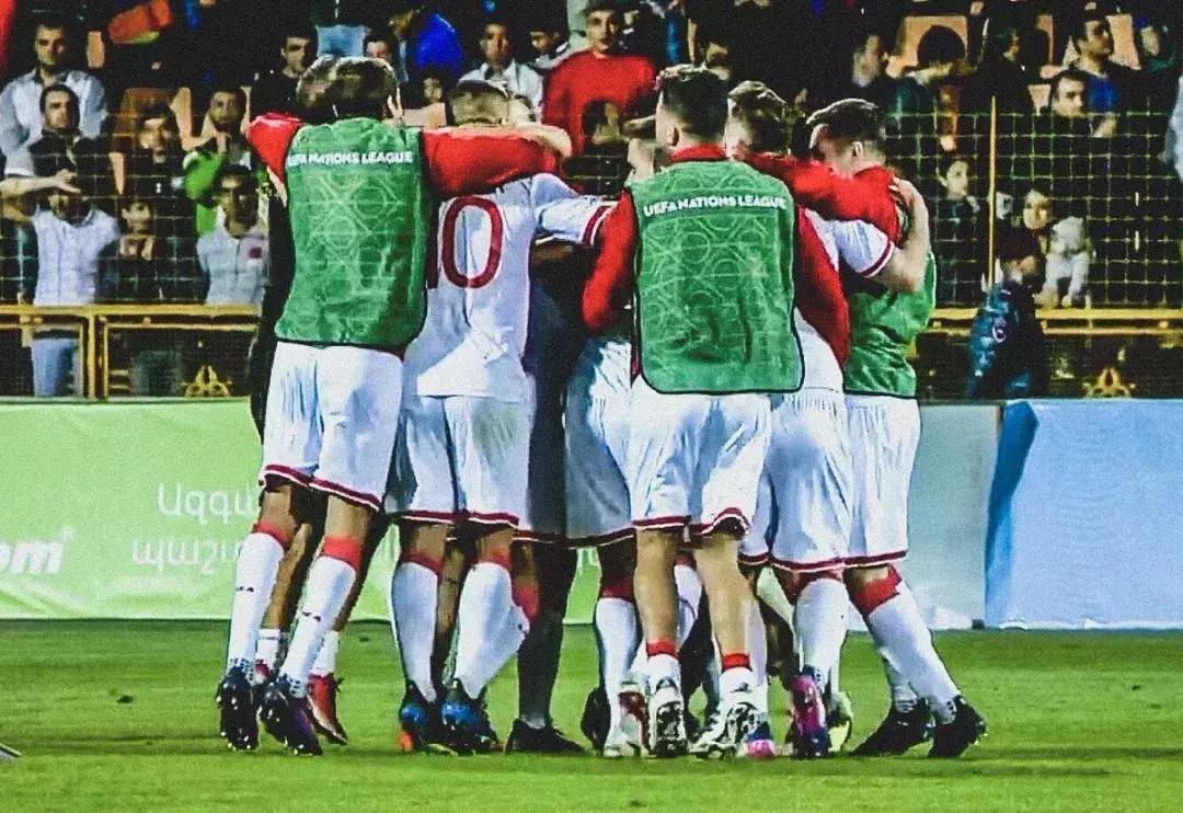 世界鱼腩球队,世界足坛鱼跃冲顶