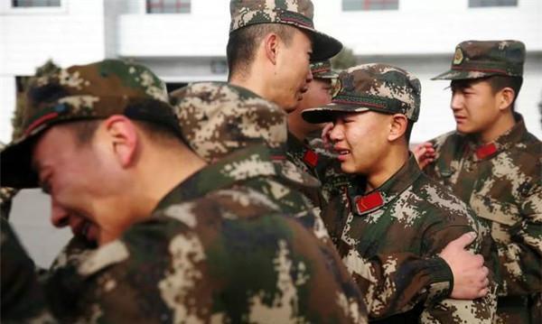 当兵体检完过不过都给政审表吗,当兵过了体检一定得去吗