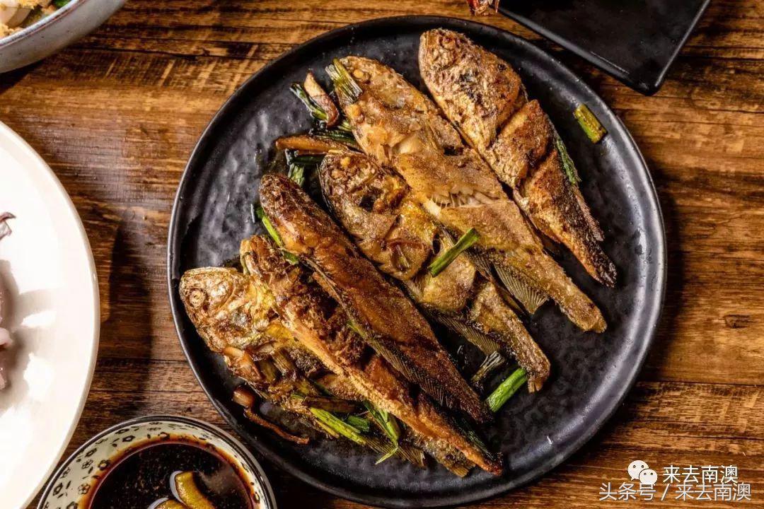 南澳岛寄来一个海鲜大箱,然后朋友圈的人纷纷把她屏蔽了