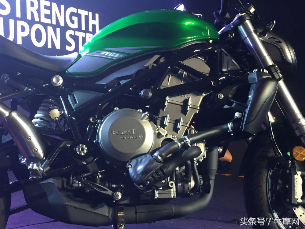 贝纳利752s骑行坐姿和502c骑行坐姿,贝纳利502c和752s一样的链条吗