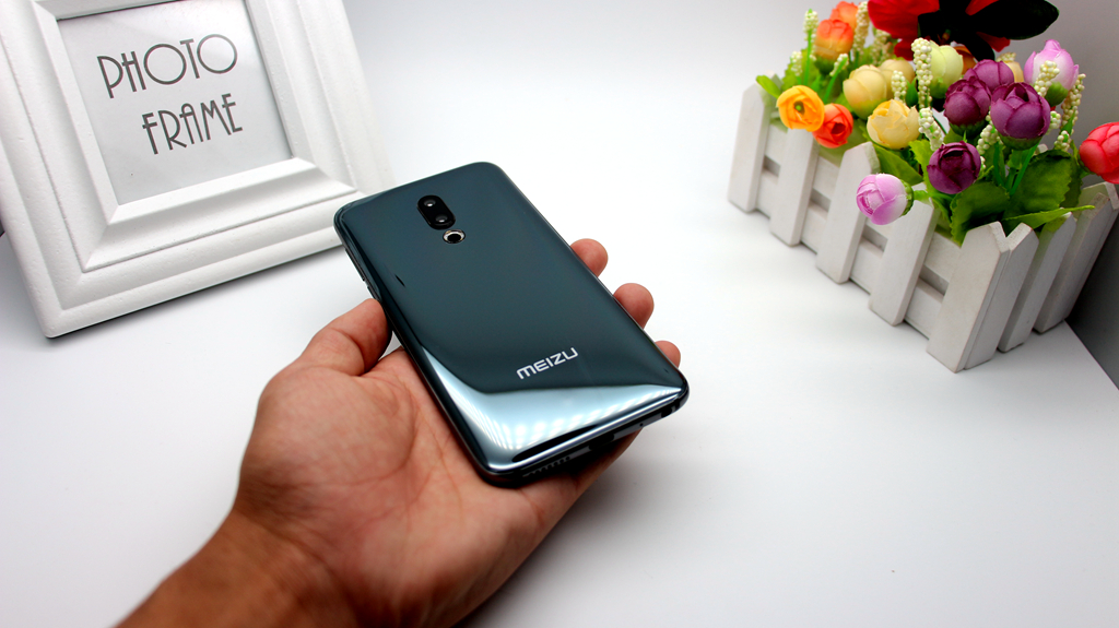 魅族16th刚出的时候有多惊艳,魅族16th现在还值得入手吗