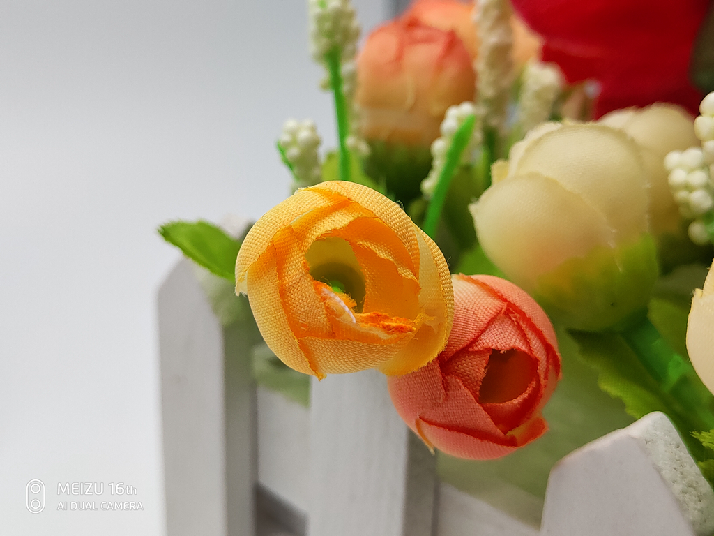 魅族16th刚出的时候有多惊艳,魅族16th现在还值得入手吗