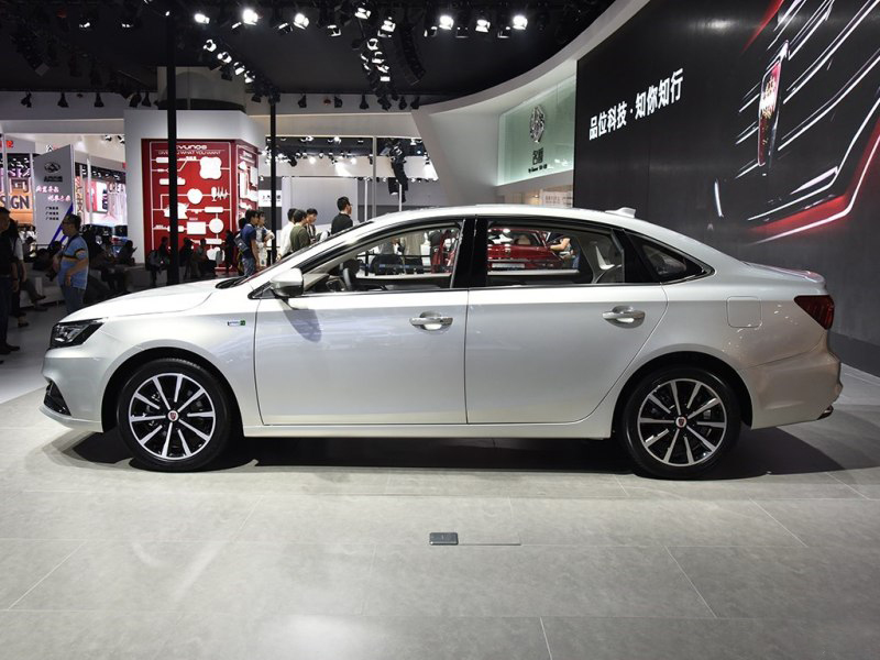 2017荣威ei6车主使用感受,上汽荣威新能源ei6怎么样