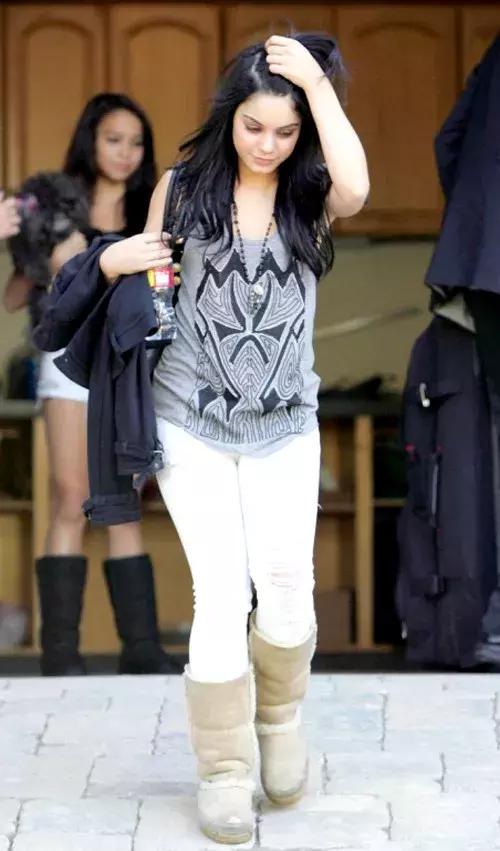 显腿瘦显腿直的靴子,显腿瘦的长筒靴子