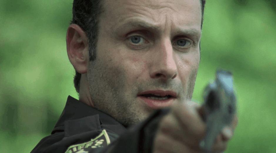 从神坛跌到垃圾只需要一瞬间,从神坛跌入泥潭