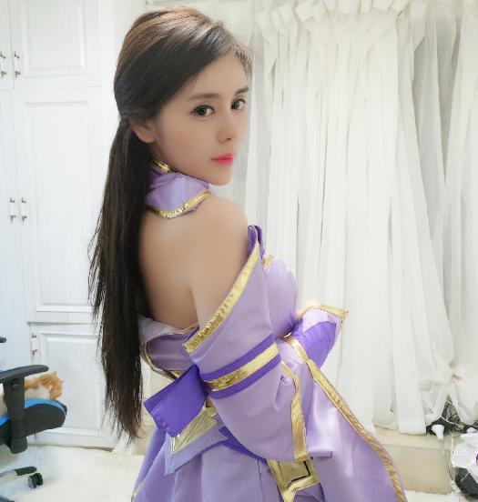 张琪格微博又秀身材，COS王者貂蝉引粉丝心动，网友：我恋爱了！