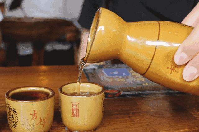 江南重口味里的哲学，迷上孔乙己衷爱的“两碗温酒，一碟茴香豆”