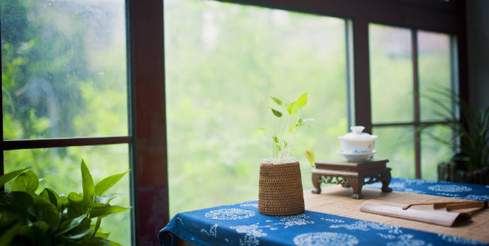 每日诗词伤感名句,故地重游物是人非的伤感诗词