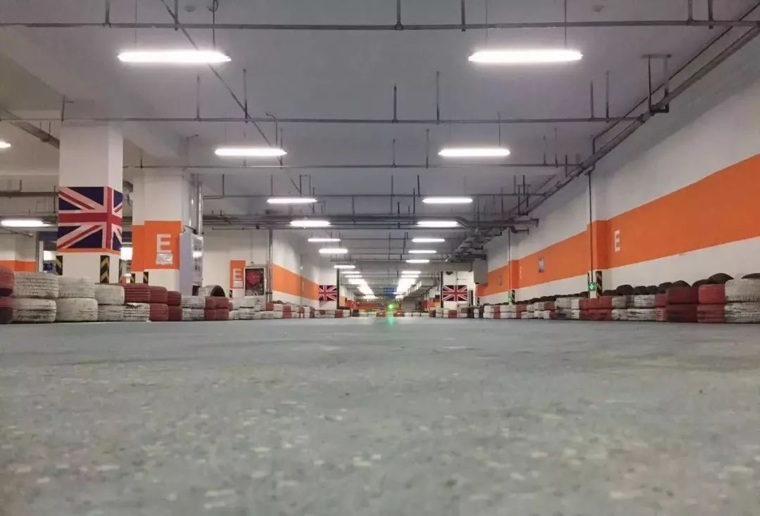 赛车卡丁车武汉,赛车场卡丁车武汉