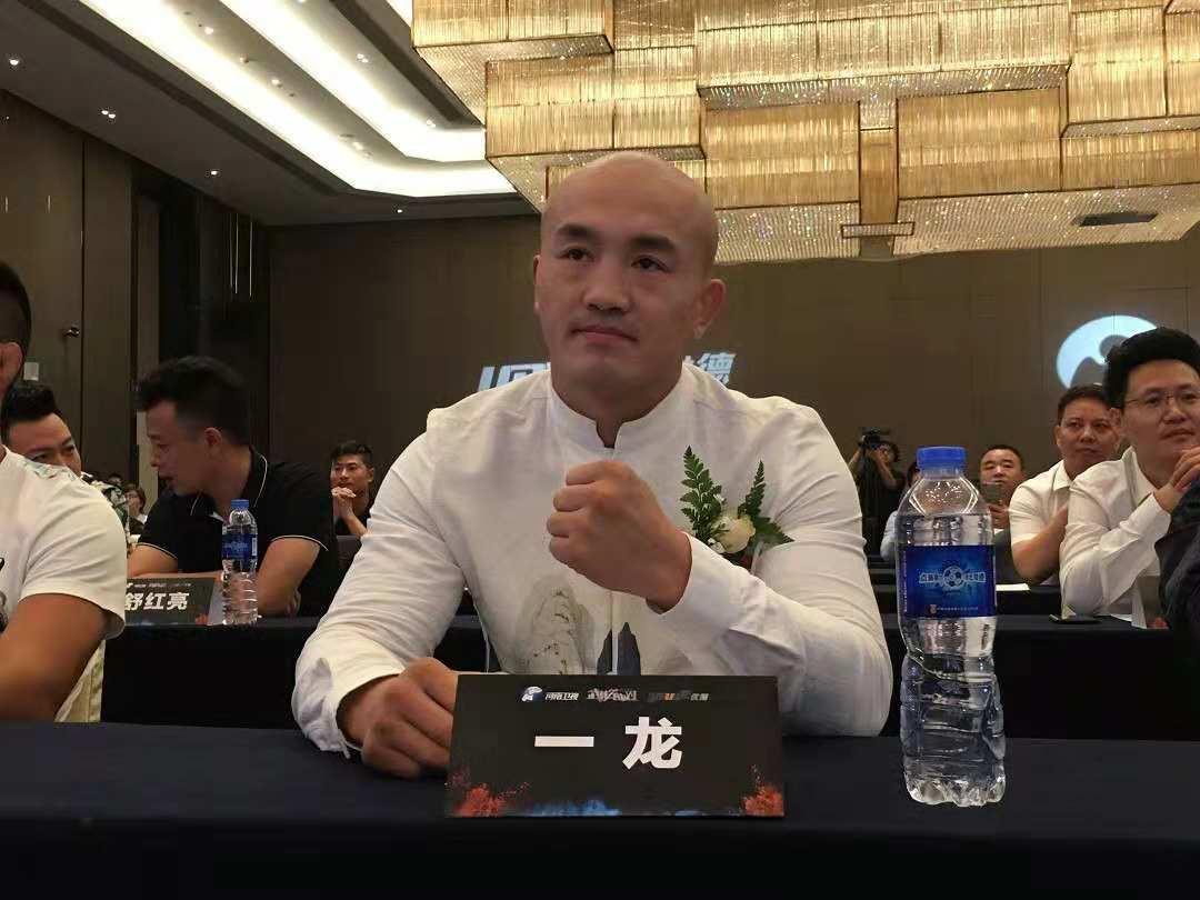 武僧一龙对战韩国跆拳道冠军,武僧一龙对战日本人