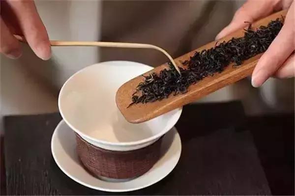 茶艺师泡普洱茶教学视频,高级茶艺师教每一款茶泡法
