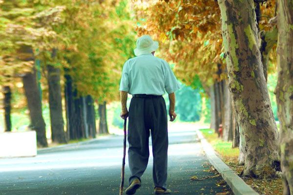 老人感觉手脚无力警惕四种病,老年人手脚麻木要当心这些疾病