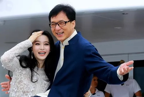 跳舞也是一种娱乐活动,跳舞是一种不错的运动方式