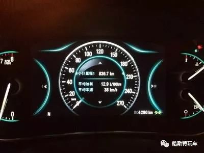 汽车仪表盘上显示的油耗准不准,汽车仪表盘油耗是真实值吗