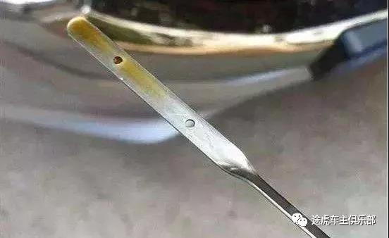 汽车机油怎么分辨该不该换,汽车机油该不该更换的鉴别方法