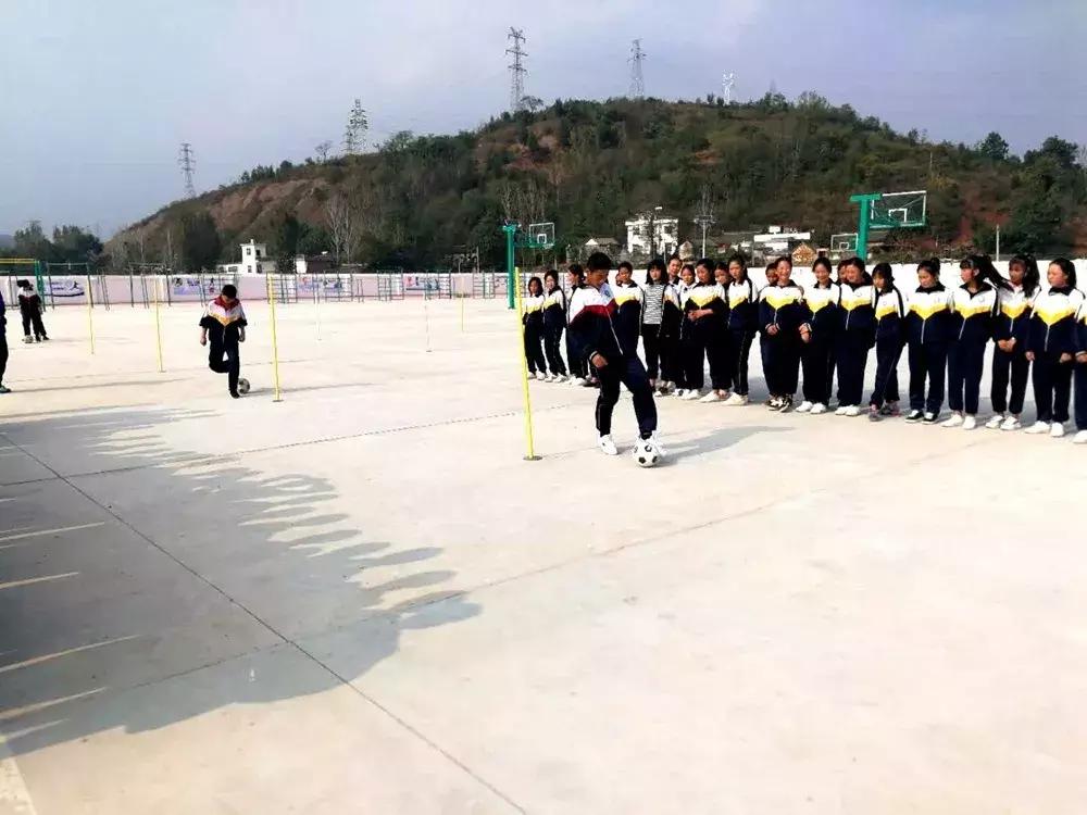 建业杯2019足球联赛,河南建业足球大名单2023年