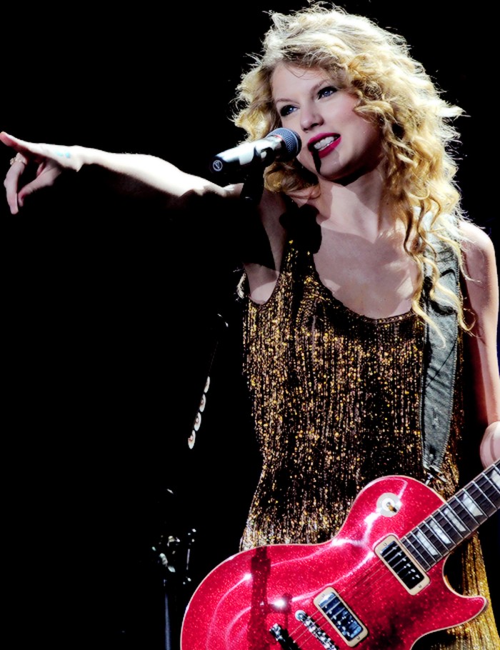 这个经历84段恋情,圈粉5亿的歌手:做自己,全世界都会为你鼓掌