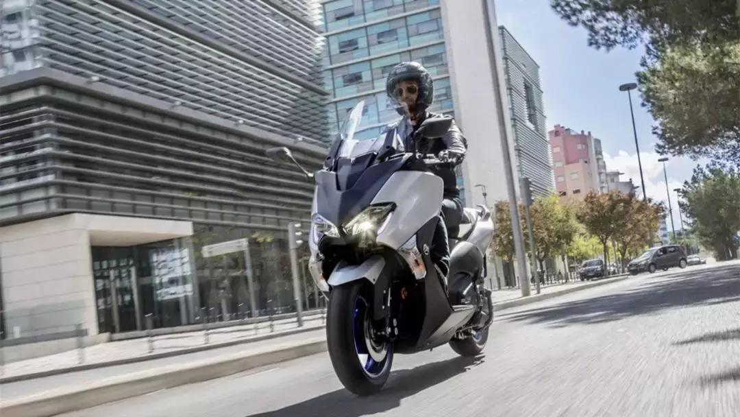 秋季骑摩托车怎么搭配衣服,夏日骑行复古摩托衣服搭配超帅