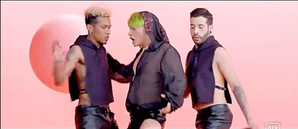 10个人里有几个人五音不全,10个人有8个人说你不行经典语录