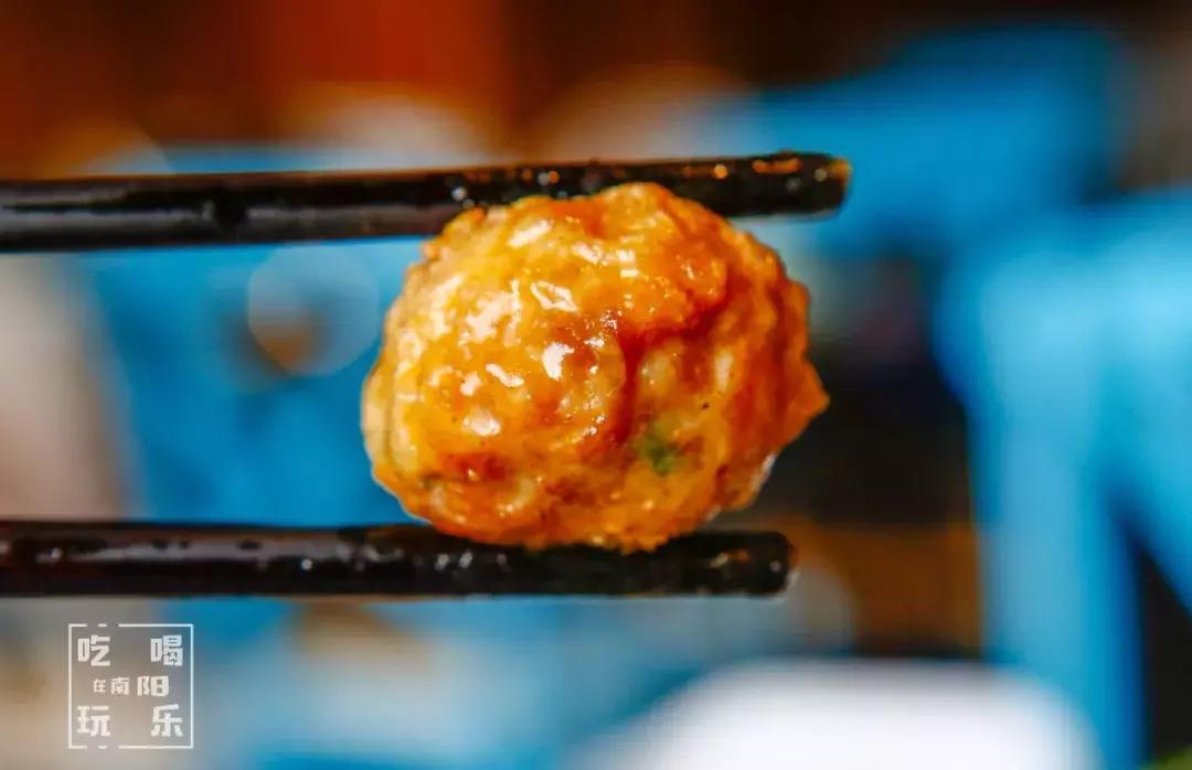 爆！光武路这家店用活鱼下锅！一口鲜到爆炸！吃完简直要犯罪！