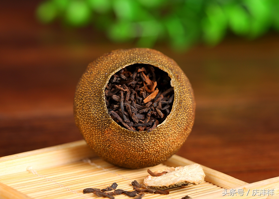 存普洱茶要选香气还是苦涩,存茶的优缺点