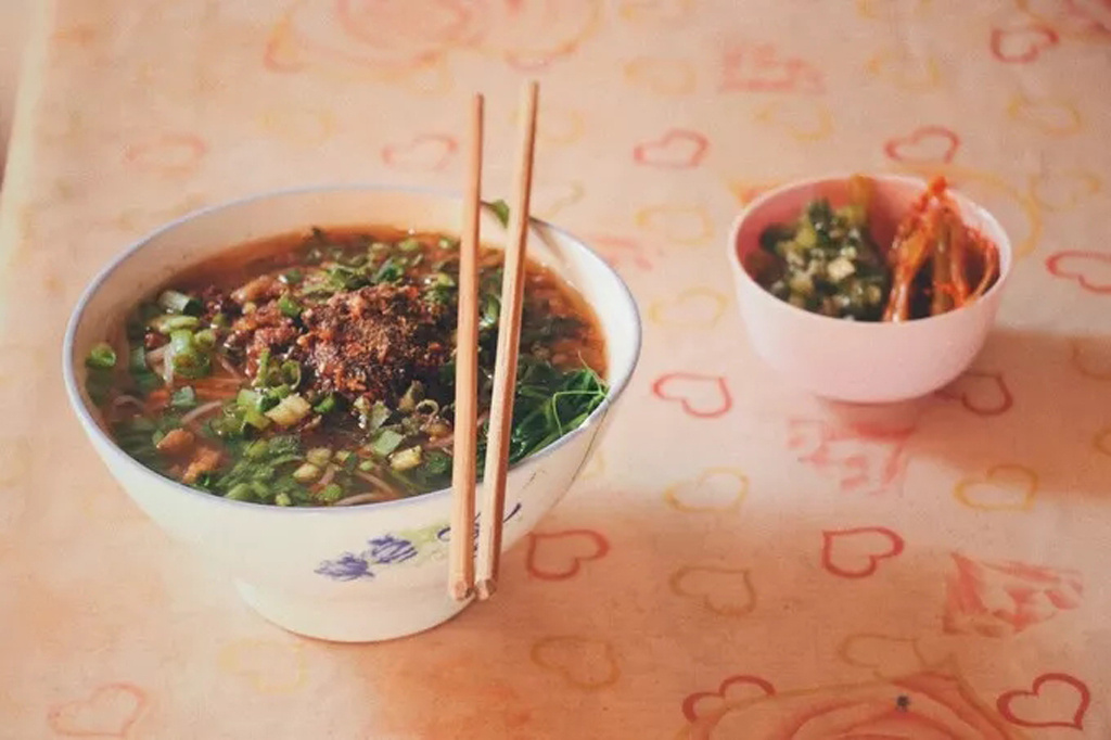 德宏美食攻略一日游,德宏美食古镇