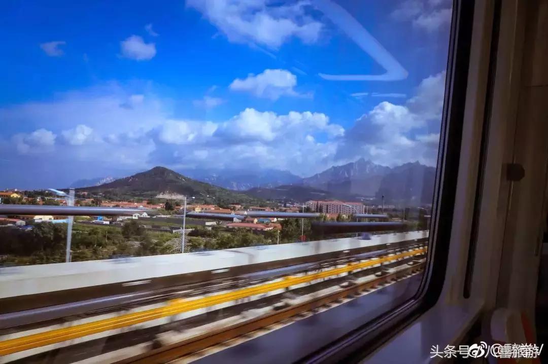 老外游崂山,坐青岛11号线去崂山