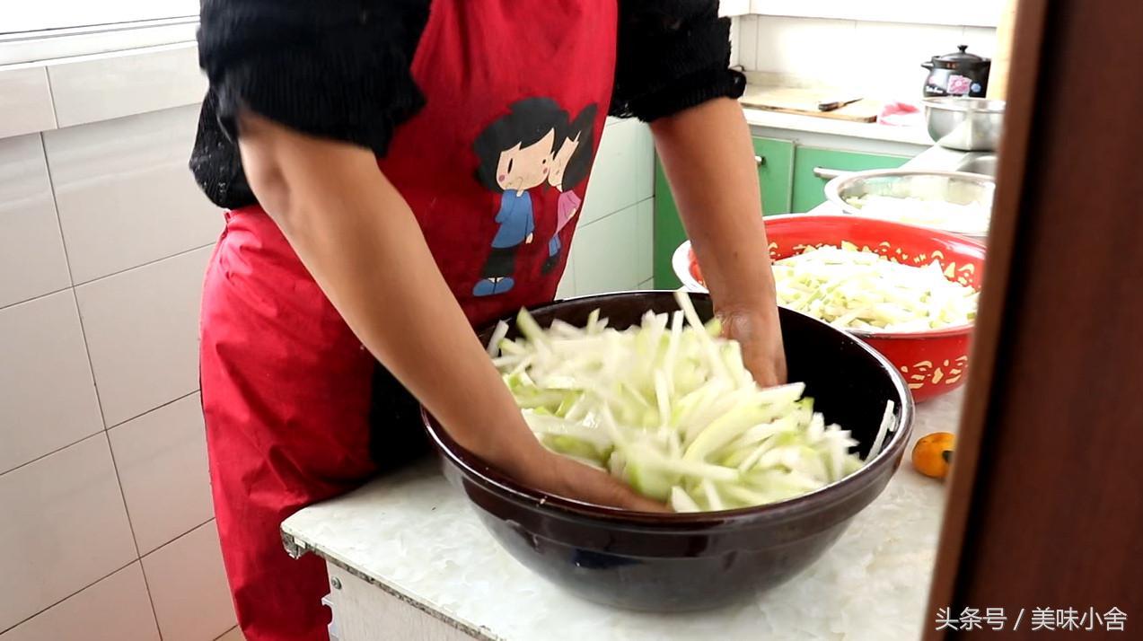 家庭自制腌萝卜,腌萝卜不坏的腌制方法