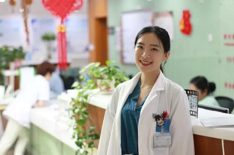 剖宫产体验,剖宫产和顺产到底哪个好