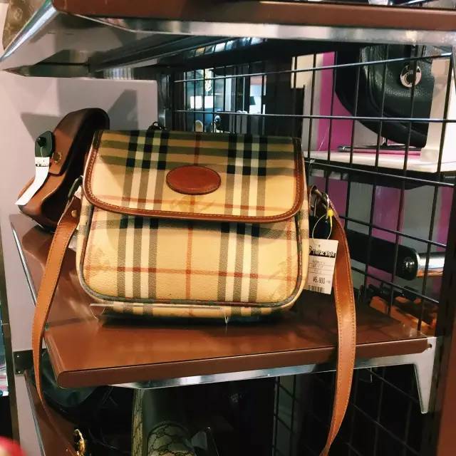 burberry购物方法,如何在京东领免费的券