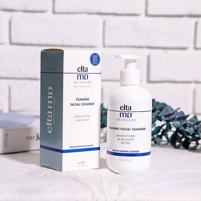 深层清洁卸妆洁面乳,深层洁净不伤肤洁面乳测评