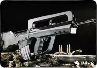 famas自动步枪是95式吗,95式步枪没有空仓挂机吗