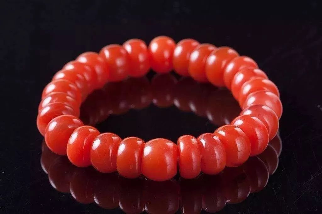 施华洛世奇水晶和天然水晶的区别,施华洛世奇天鹅水晶真假鉴别