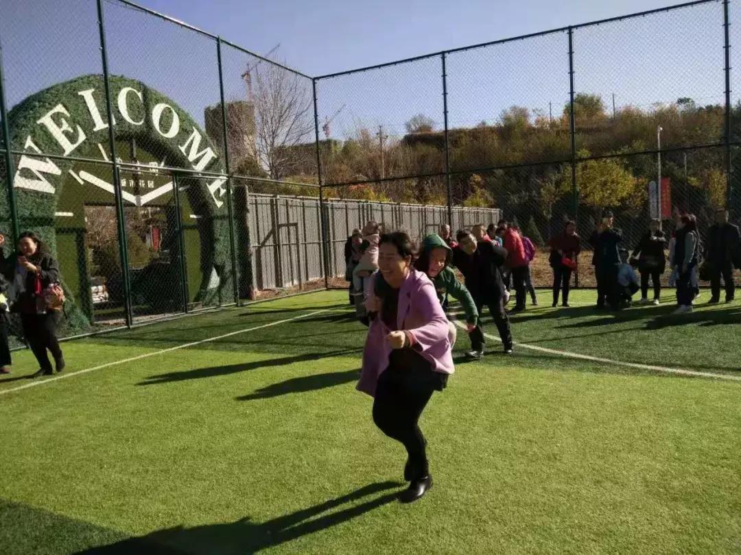 大手牵小手亲子运动会活动目的,小手拉大手一起来运动亲子运动会