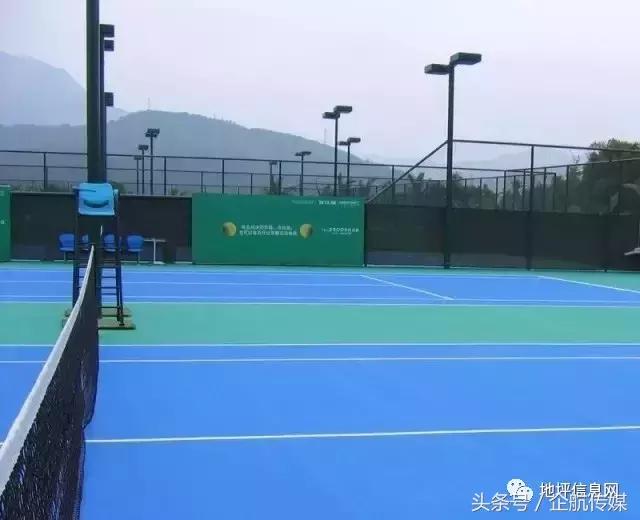 丙烯酸球场生产配方,丙烯酸球场的优缺点