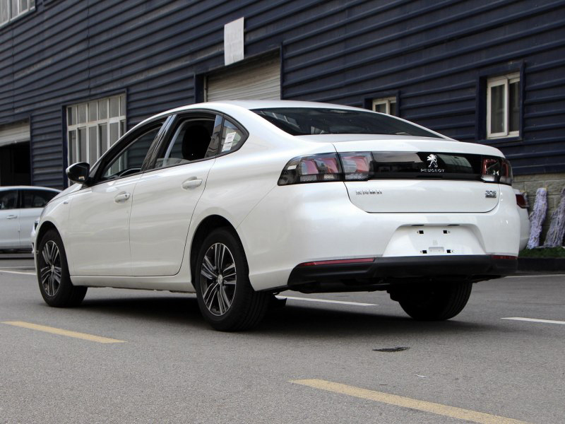 东风标致3082018款自动豪华款,2018东风标致308试驾视频