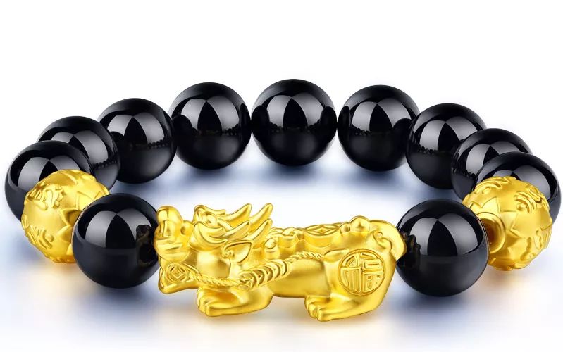 如何根据自己运势挑选首饰 (什么首饰能提高运气)