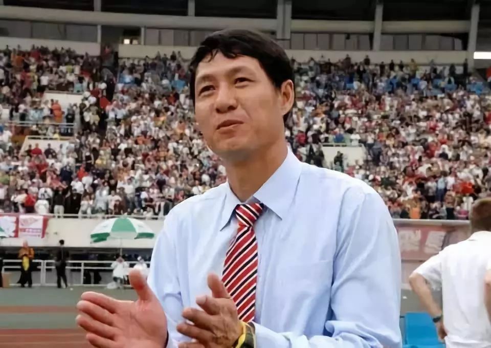 等了很久终于等到今天,四川足球梦圆都江堰凤凰体育中心!